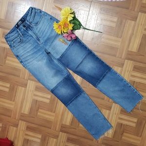 HOLLISTER ultra high-rise MOM jeans